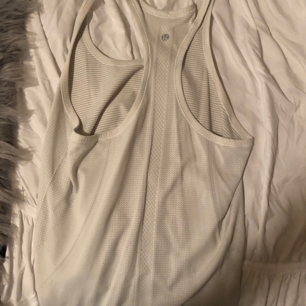 Lululemon tank